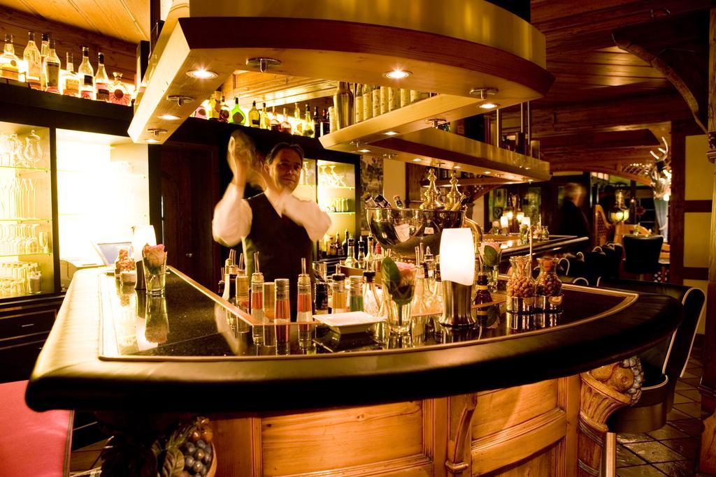 Relais & Chateaux Jagdhof Glashuette バート・ラースフェ エクステリア 写真