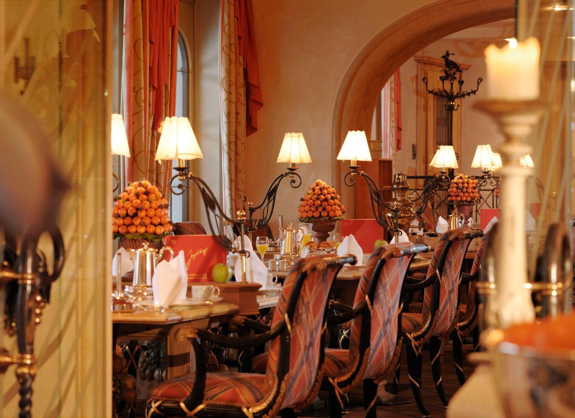 Relais & Chateaux Jagdhof Glashuette バート・ラースフェ エクステリア 写真
