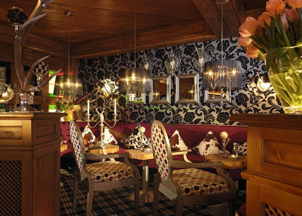 Relais & Chateaux Jagdhof Glashuette バート・ラースフェ エクステリア 写真
