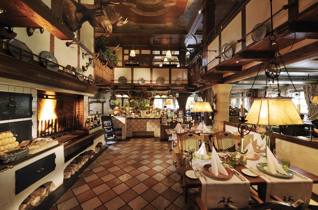 Relais & Chateaux Jagdhof Glashuette バート・ラースフェ エクステリア 写真